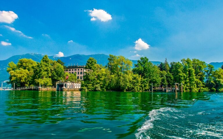 Isole di Brissago: un piccolo paradiso tra acque cristalline e piante esotiche